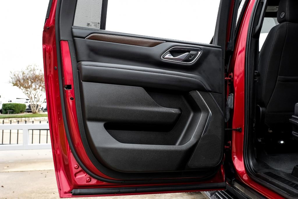 Used 2022 GMC Yukon XL SLE AWD/4WD image 47