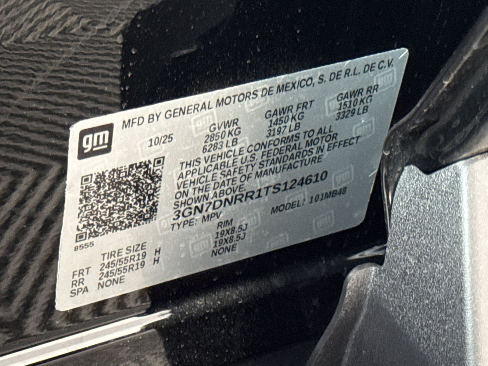 New 2026 Chevrolet Equinox EV LT AWD/4WD image 28