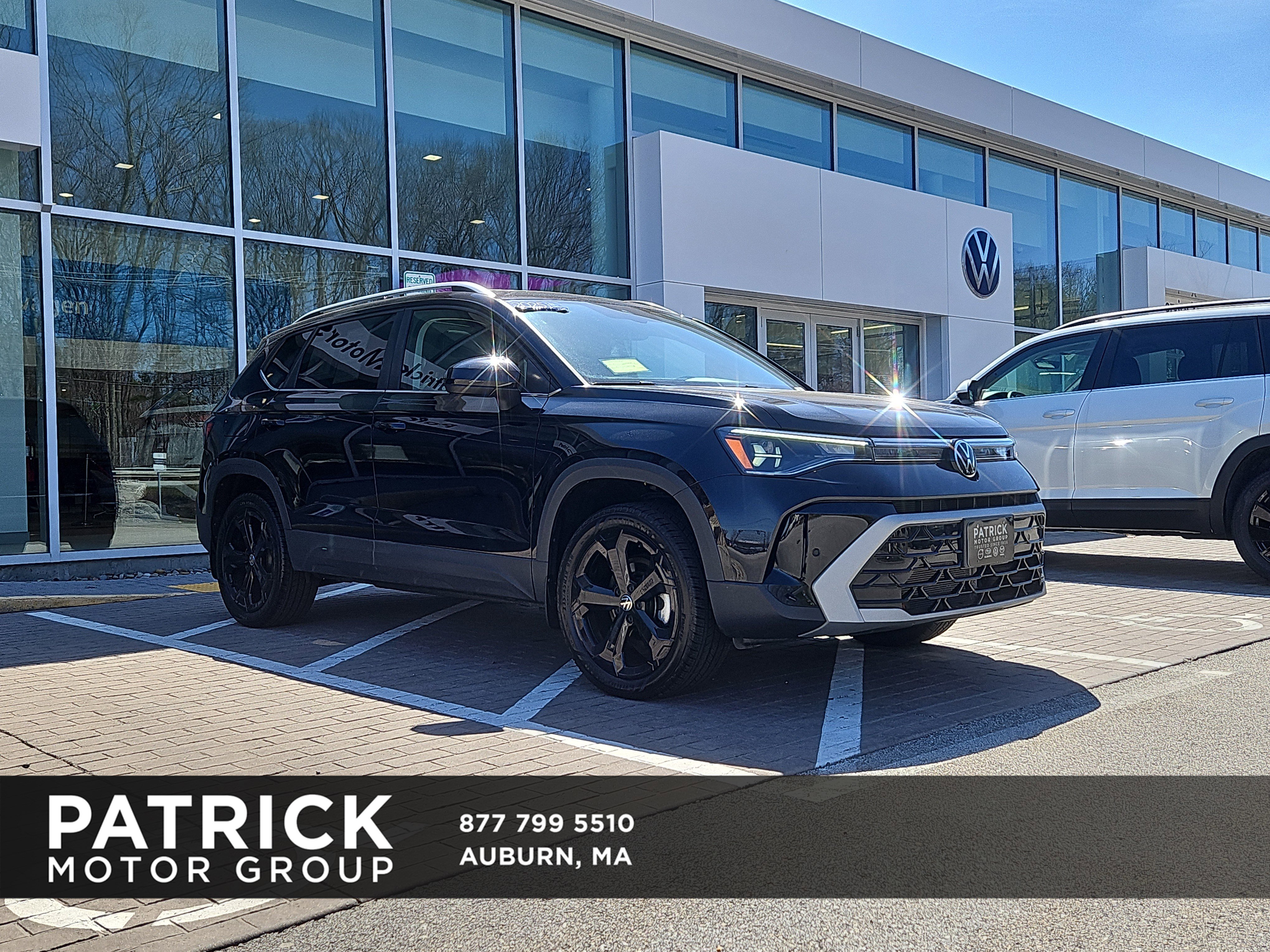 Certified 2025 Volkswagen Taos SEL AWD/4WD image 1