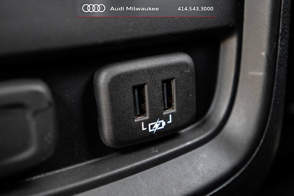 Used 2020 Buick Envision Essence FWD image 40