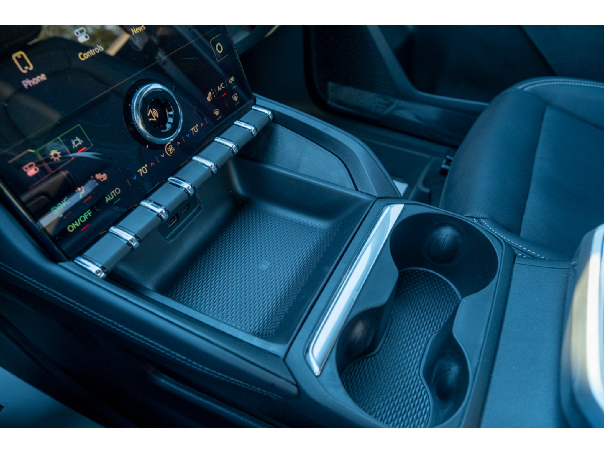 New 2027 GMC Terrain Elevation w/ Elevation Premium Package FWD image 25