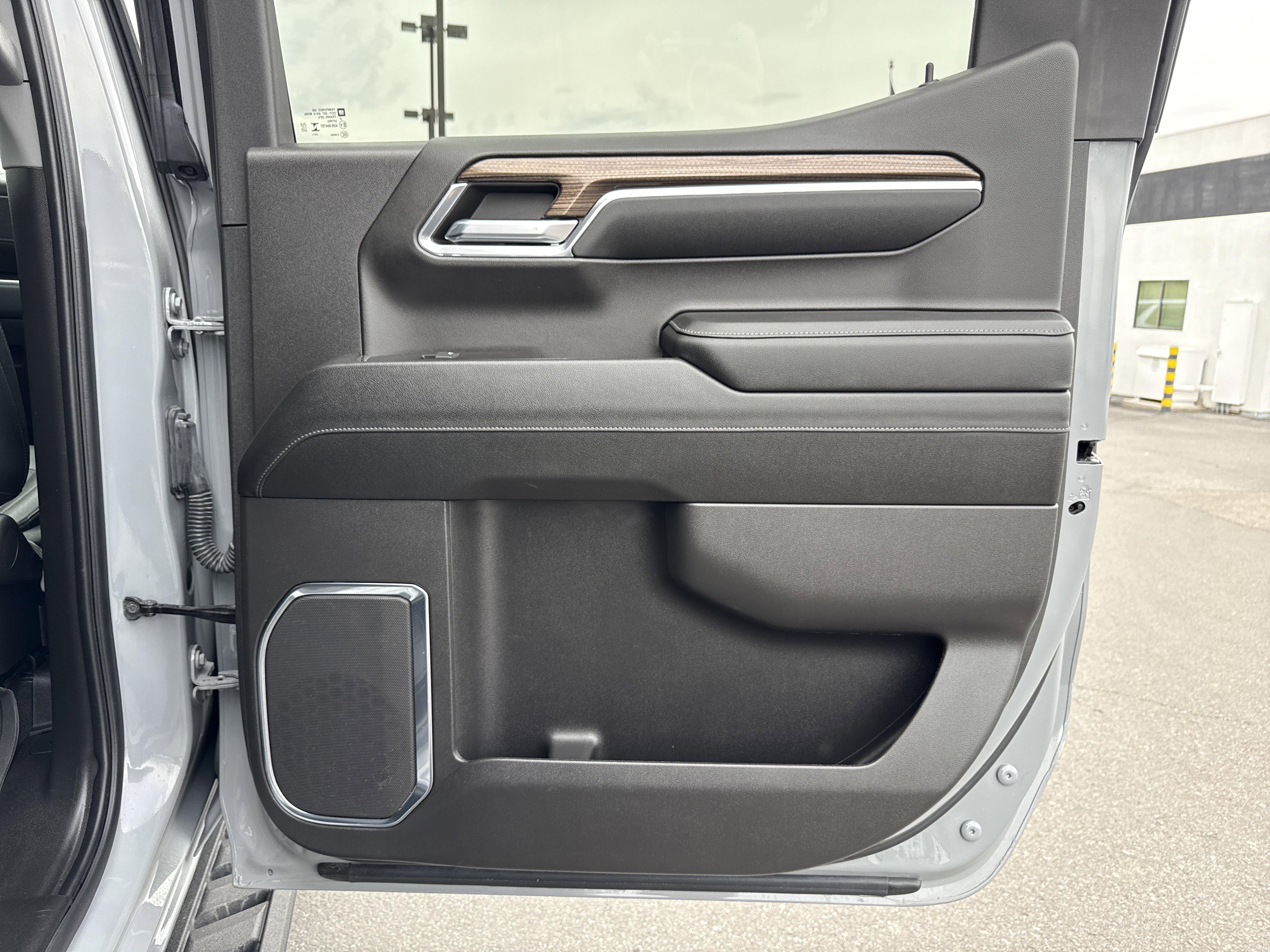 Used 2024 Chevrolet Silverado 1500 LT Trail Boss w/ LT Trail Boss Premium Package image 47