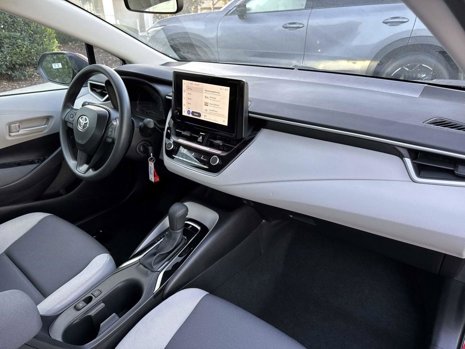 Used 2026 Toyota Corolla LE image 17