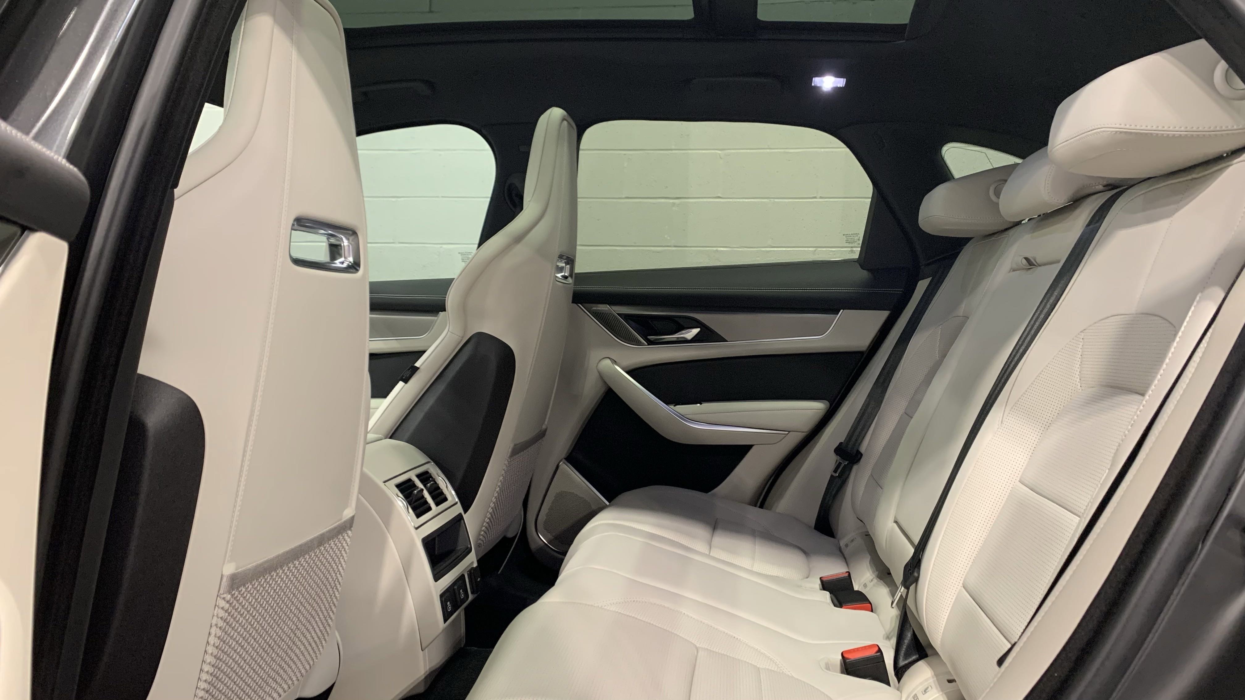 New 2026 Jaguar F-PACE R-Dynamic S image 6