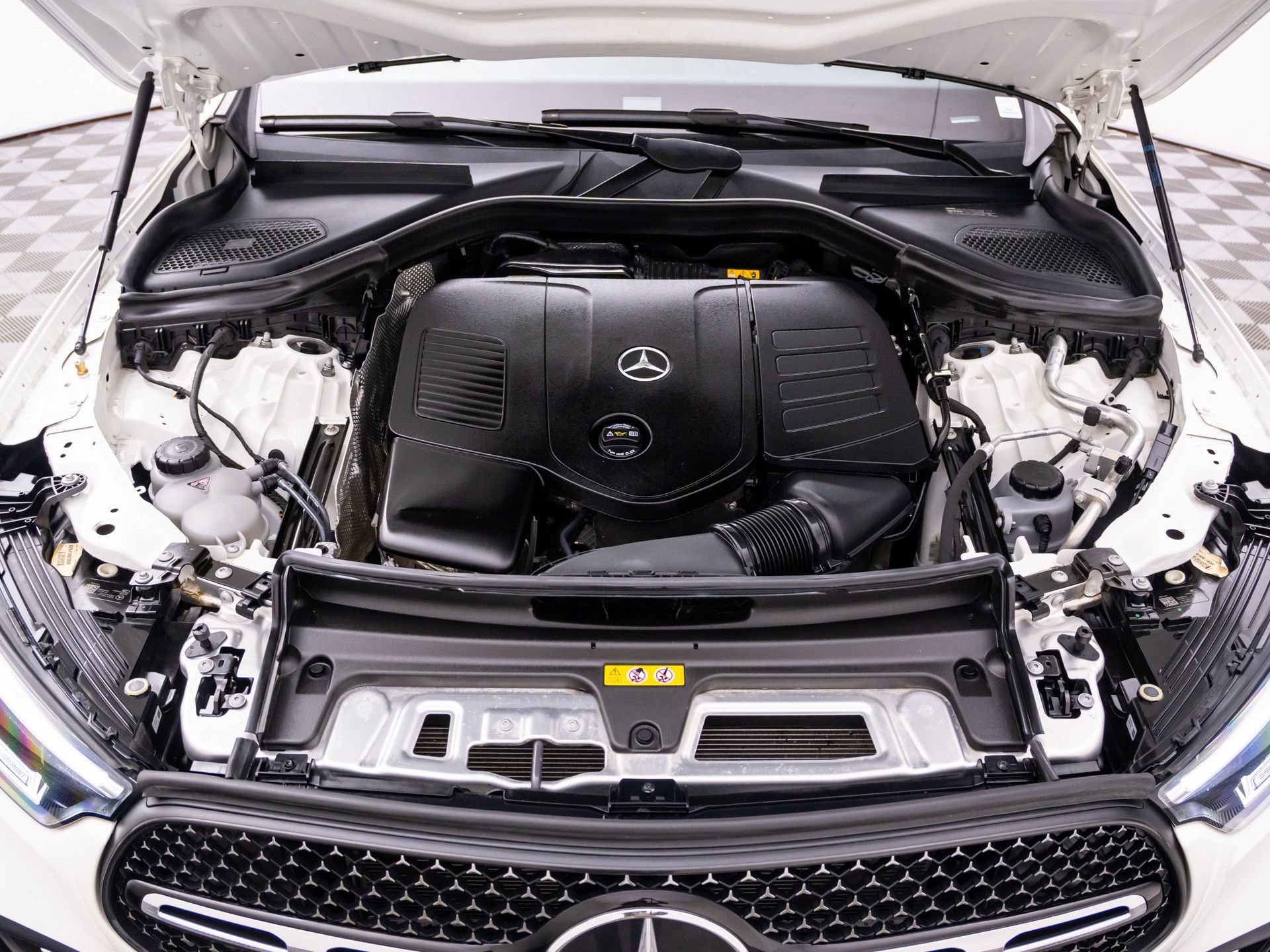 Used 2023 Mercedes-Benz GLC 300 4MATIC image 32