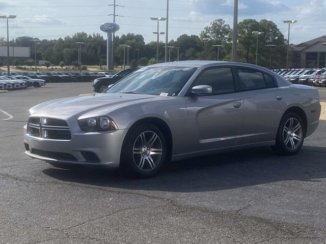 Used 2013 Dodge Charger SE RWD image 6