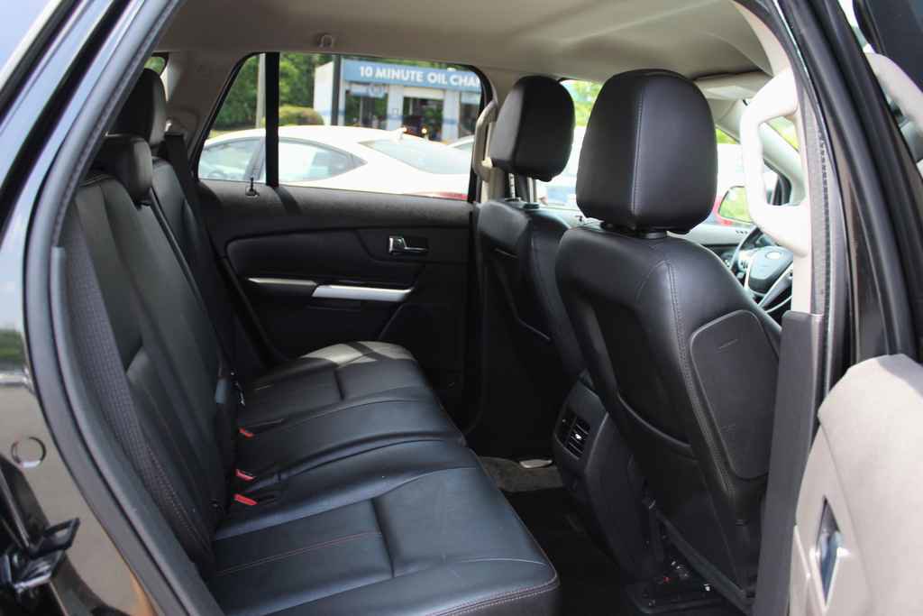 Used 2013 Ford Edge SEL AWD/4WD image 24