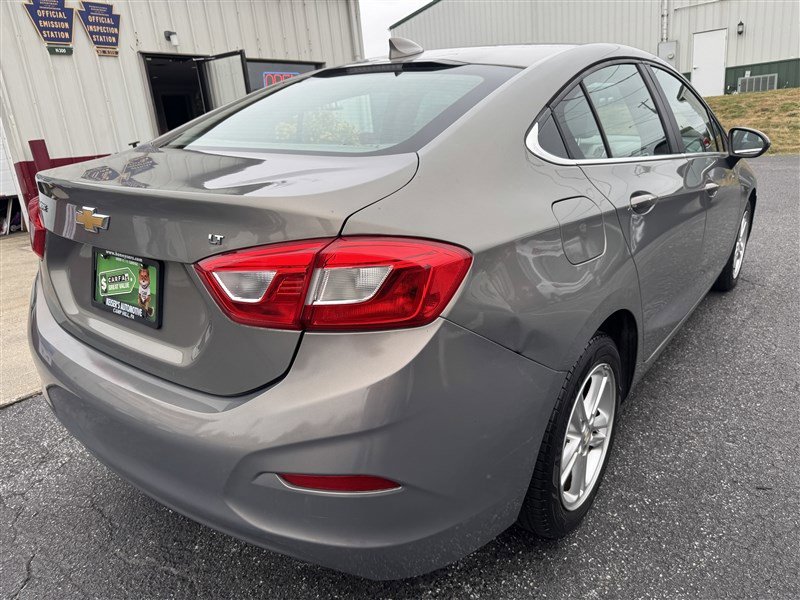 Used 2017 Chevrolet Cruze LT w/ Convenience Package image 8