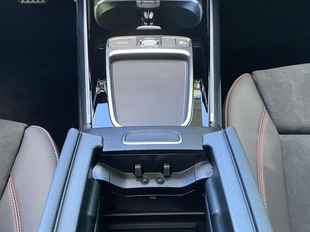 Used 2025 Mercedes-Benz GLA 250 image 40