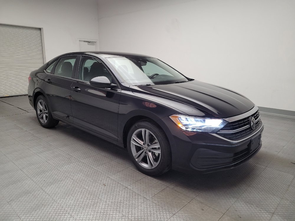 Used 2024 Volkswagen Jetta SE image 13