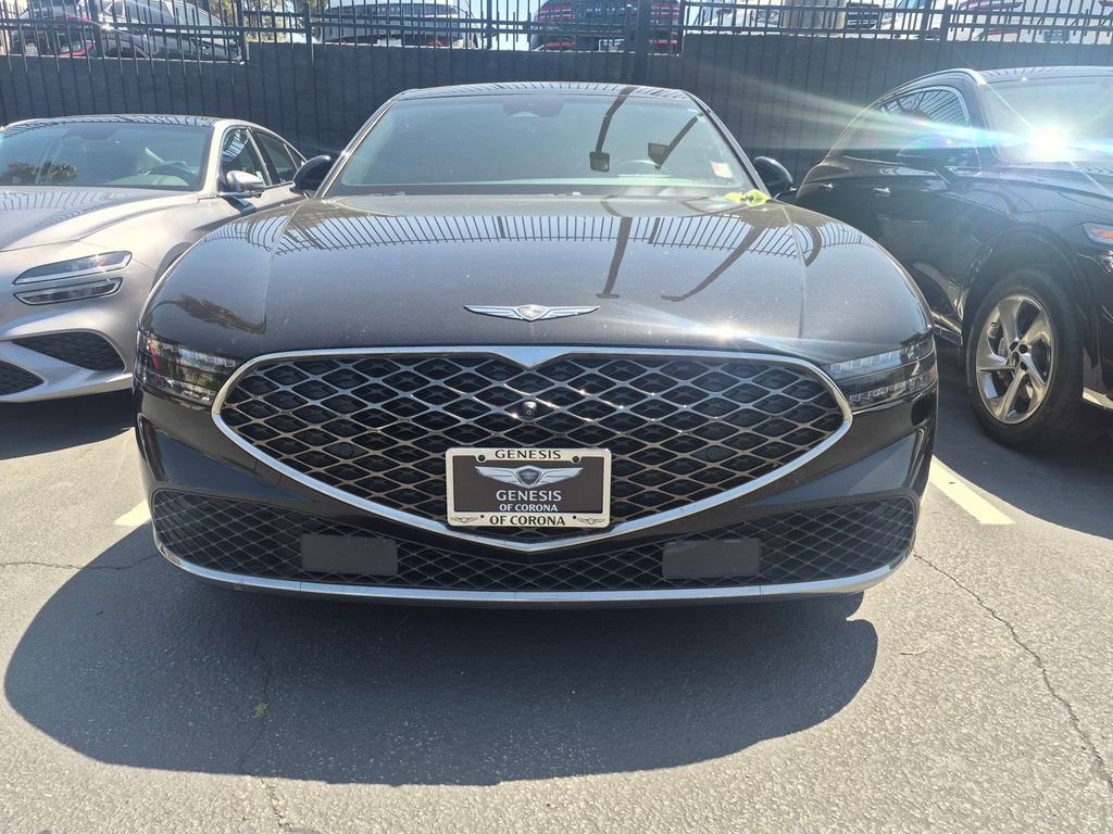 Used 2023 Genesis G90 3.5T image 3