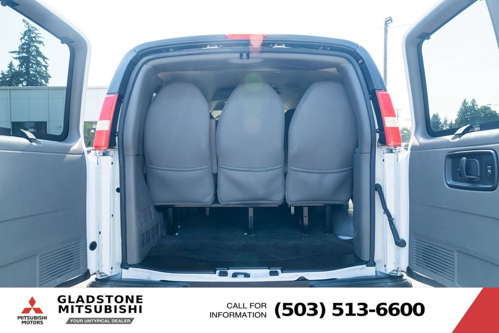 Used 2015 Chevrolet Express 2500 LT w/ LT Preferred Equipment Group RWD image 8