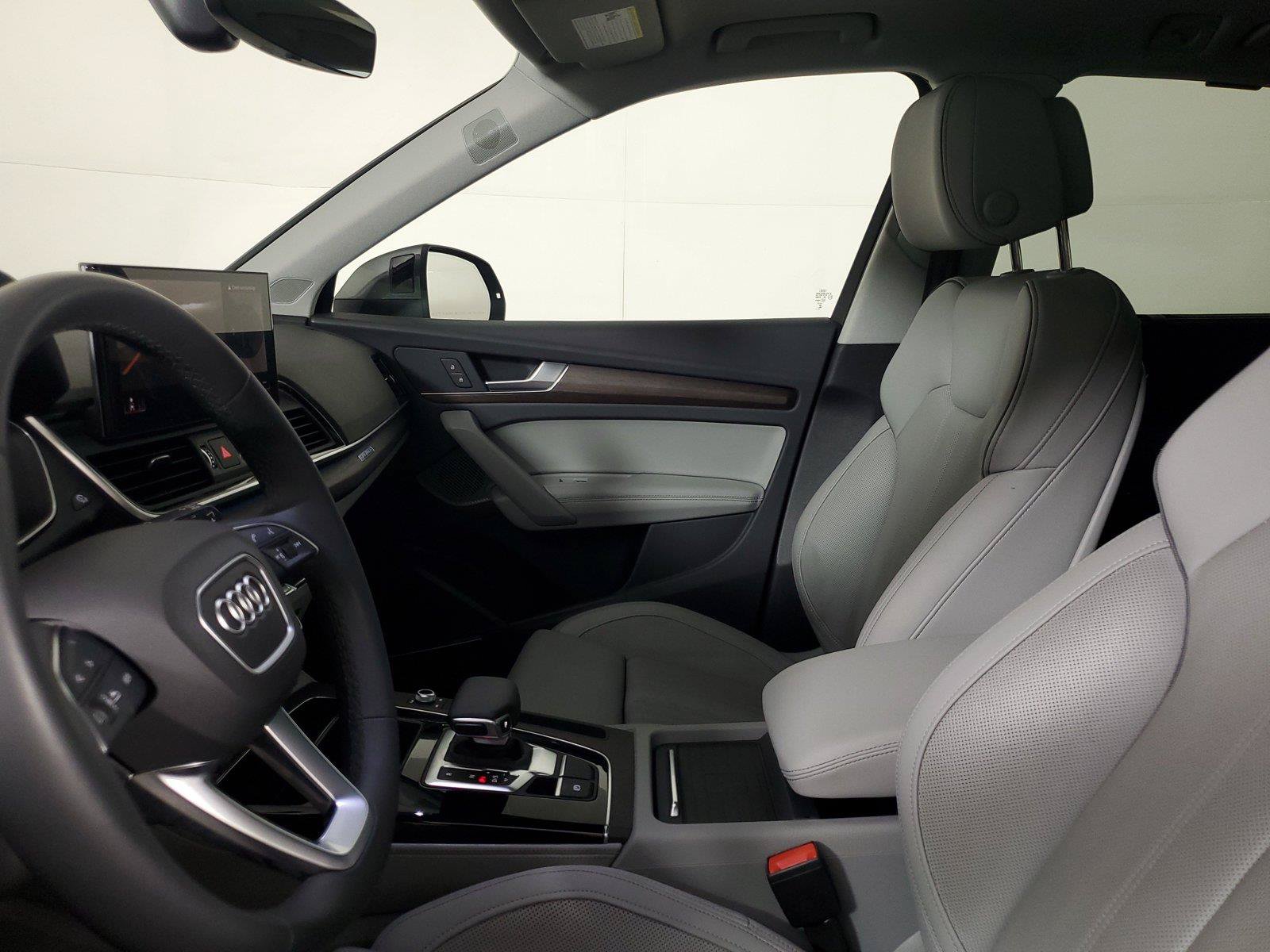 Used 2024 Audi Q5 2.0T Prestige AWD/4WD image 22