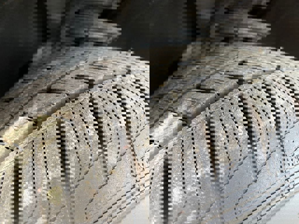 Used 2023 Ford Explorer XLT w/ Equipment Group 202A image 10