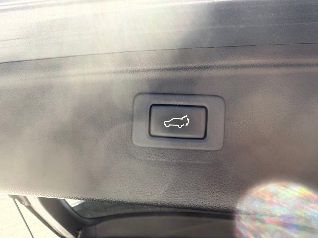 Used 2019 Subaru Outback 2.5i Limited AWD/4WD image 8