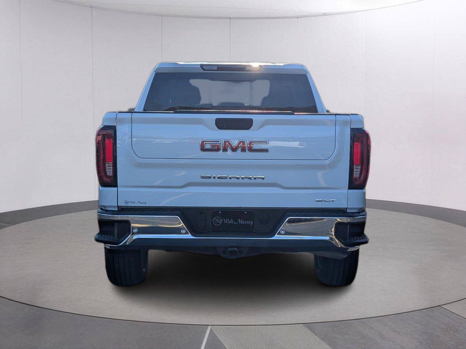 Used 2022 GMC Sierra 1500 SLT AWD/4WD image 4