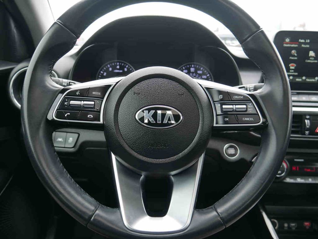 Used 2021 Kia Forte EX image 37