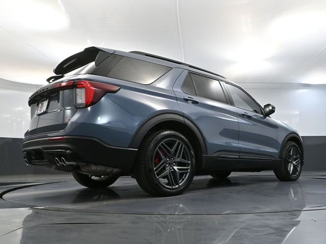 Used 2025 Ford Explorer ST image 59