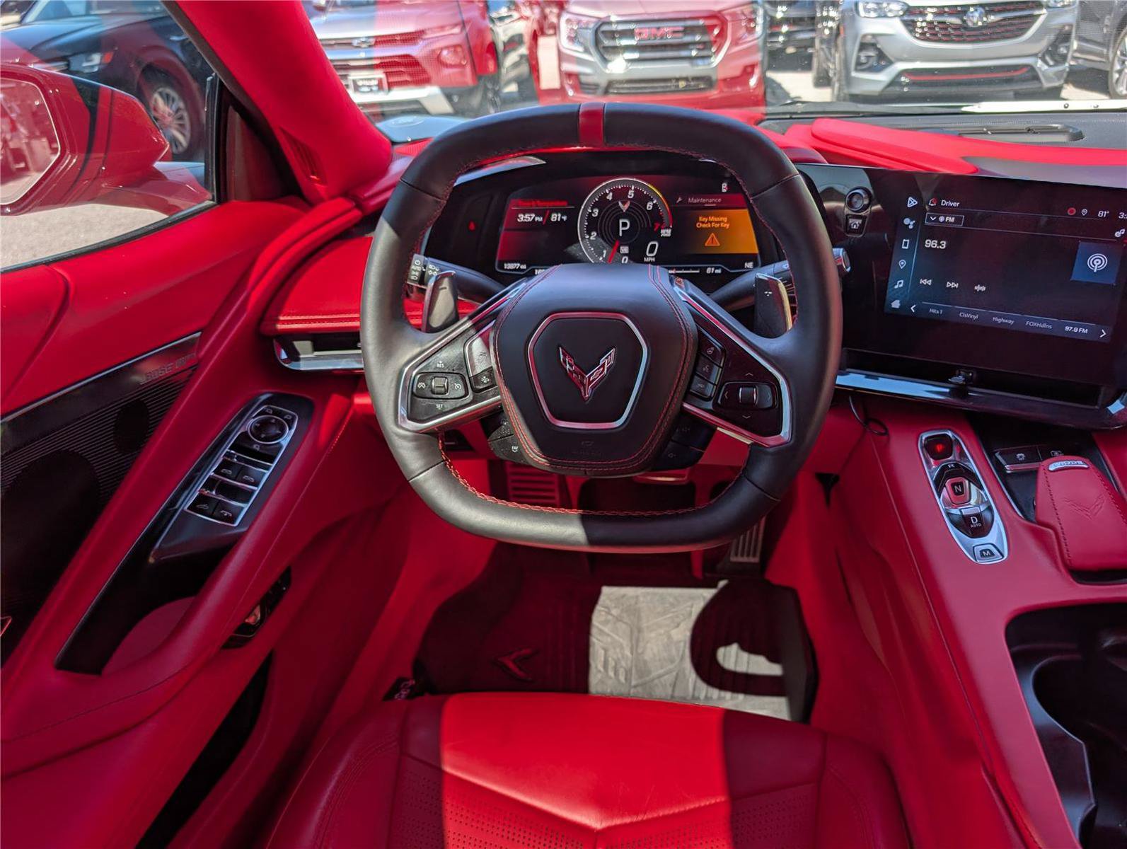 Used 2024 Chevrolet Corvette Stingray Premium Conv w/ Z51 Performance Package RWD image 13