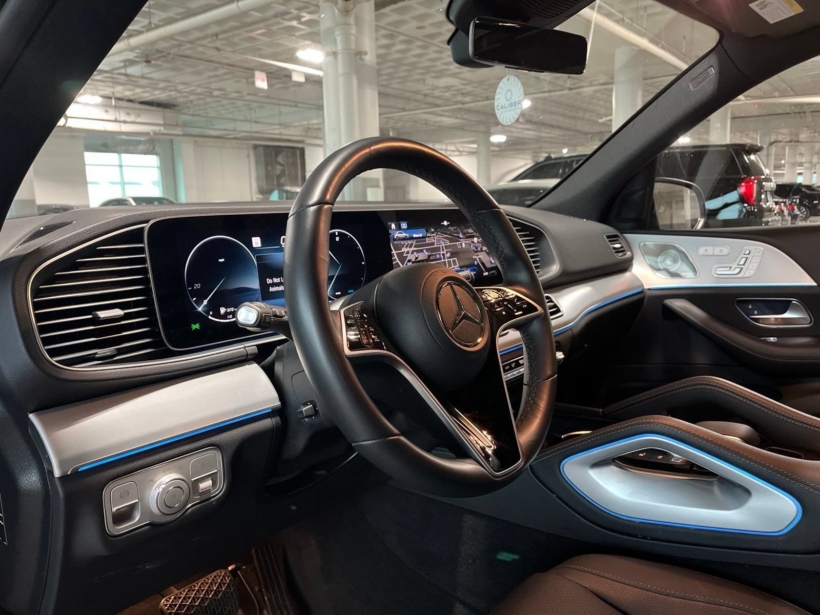 Used 2025 Mercedes-Benz GLE 350 4MATIC image 17