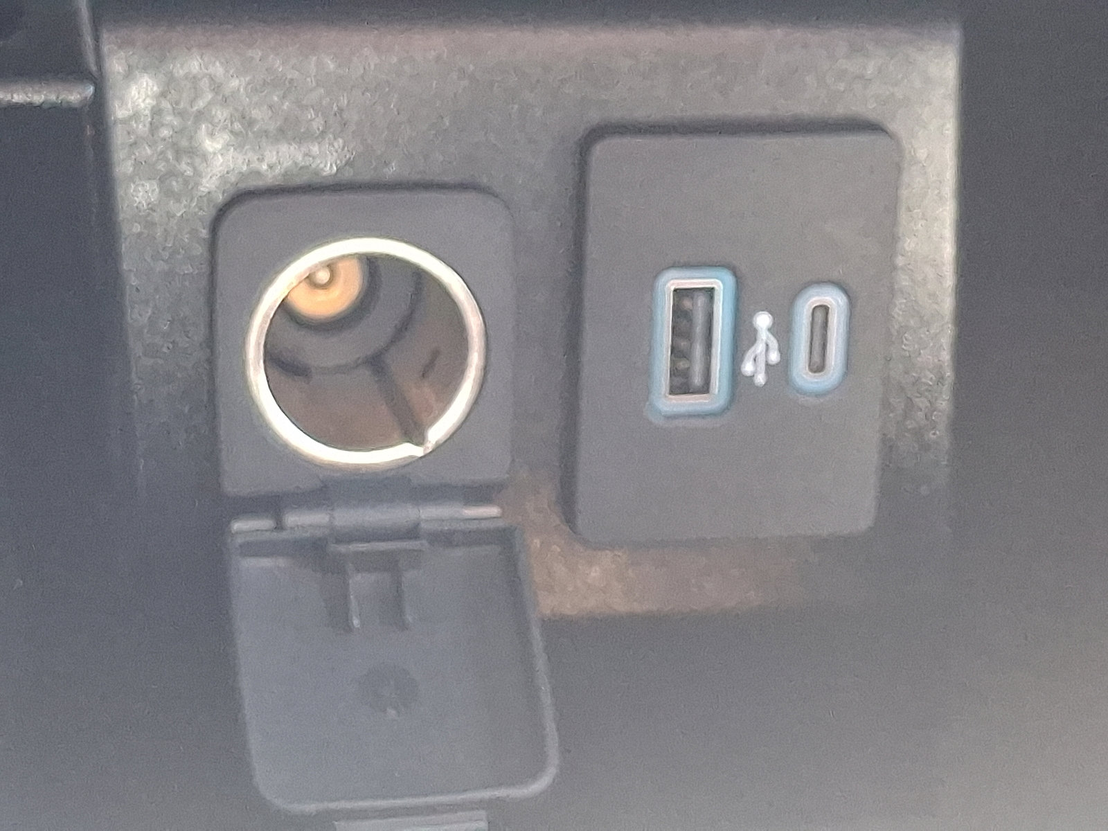 Certified 2022 Ford Explorer Limited image 27