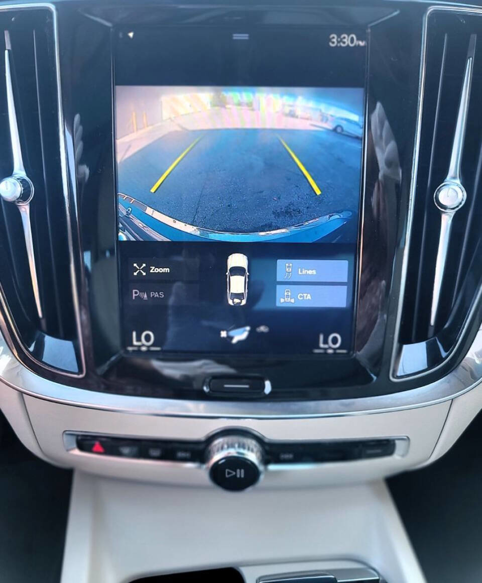 Used 2019 Volvo S60 T5 Momentum w/ Premium Package image 21