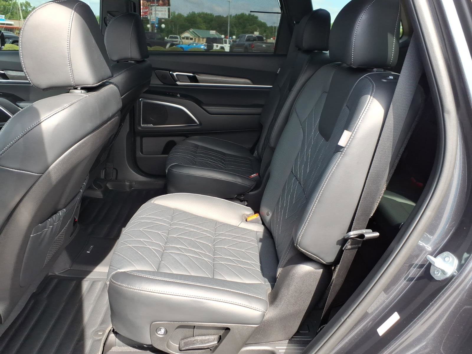 Used 2024 Kia Telluride SX Prestige X-Line AWD/4WD image 9