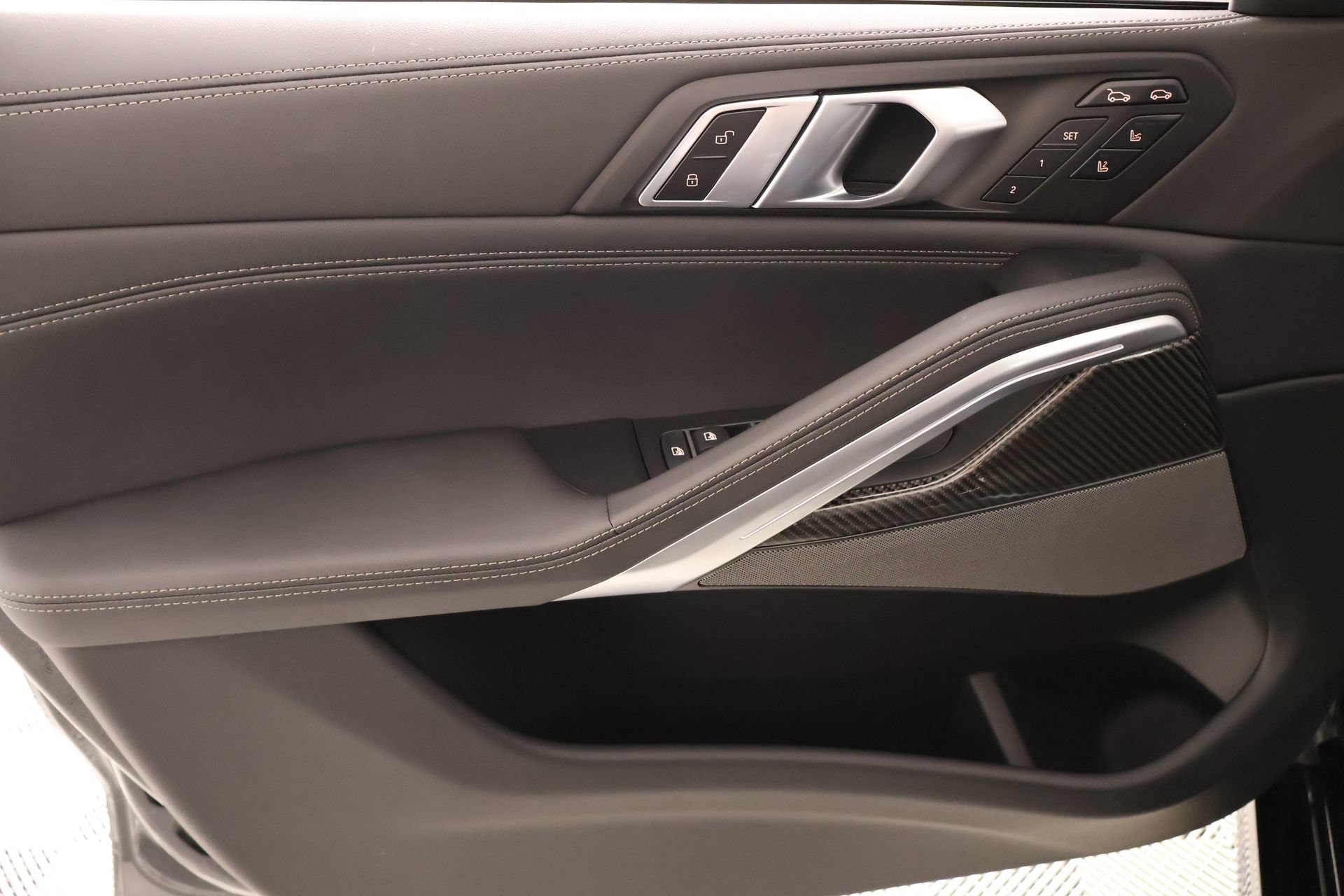New 2027 BMW X6 M60i AWD/4WD image 17