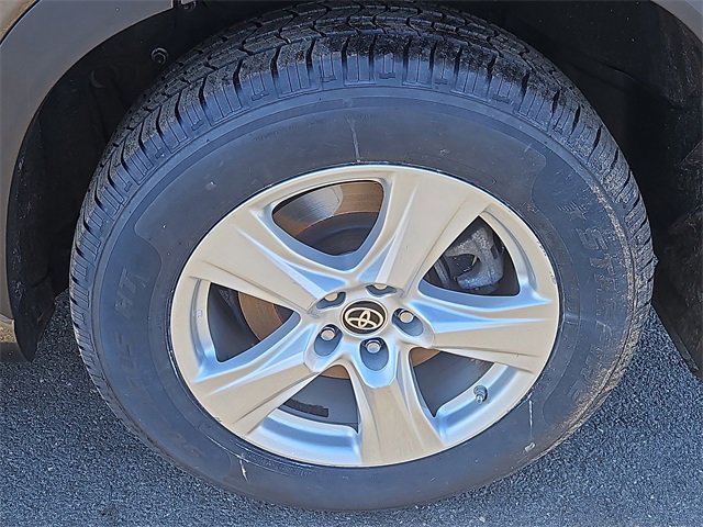 Used 2023 Toyota Highlander LE image 8