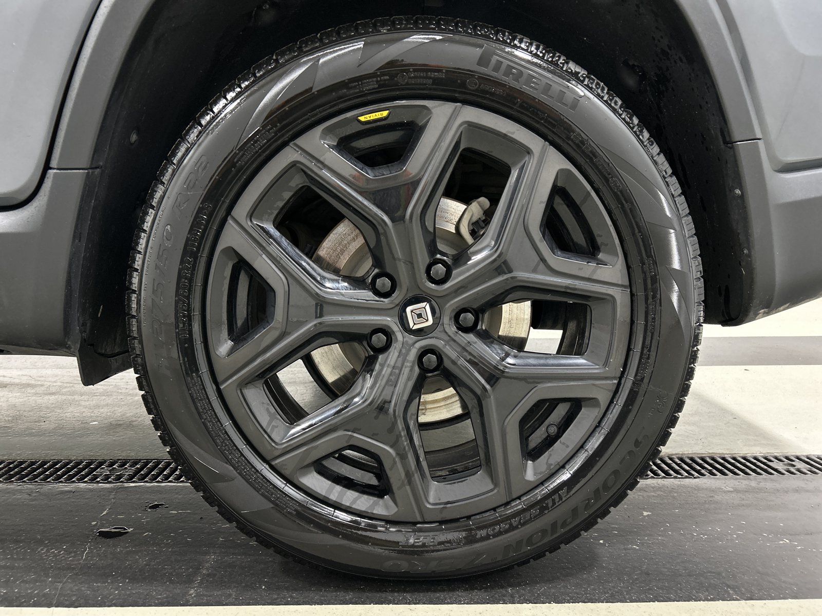 Used 2025 Rivian R1T Adventure AWD/4WD image 10