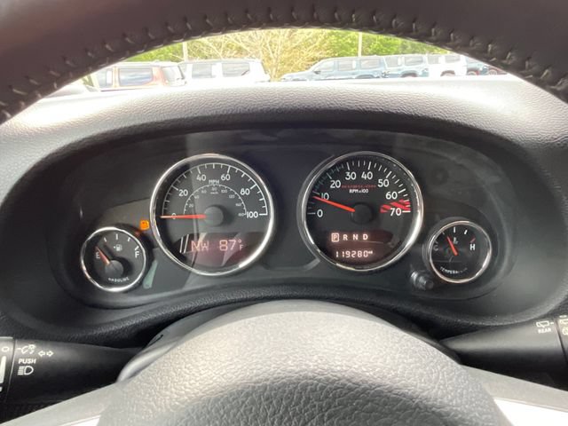 Used 2015 Jeep Wrangler Unlimited Rubicon AWD/4WD image 17