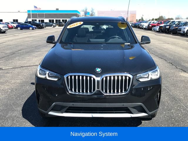 Used 2024 BMW X3 xDrive30i AWD/4WD image 3
