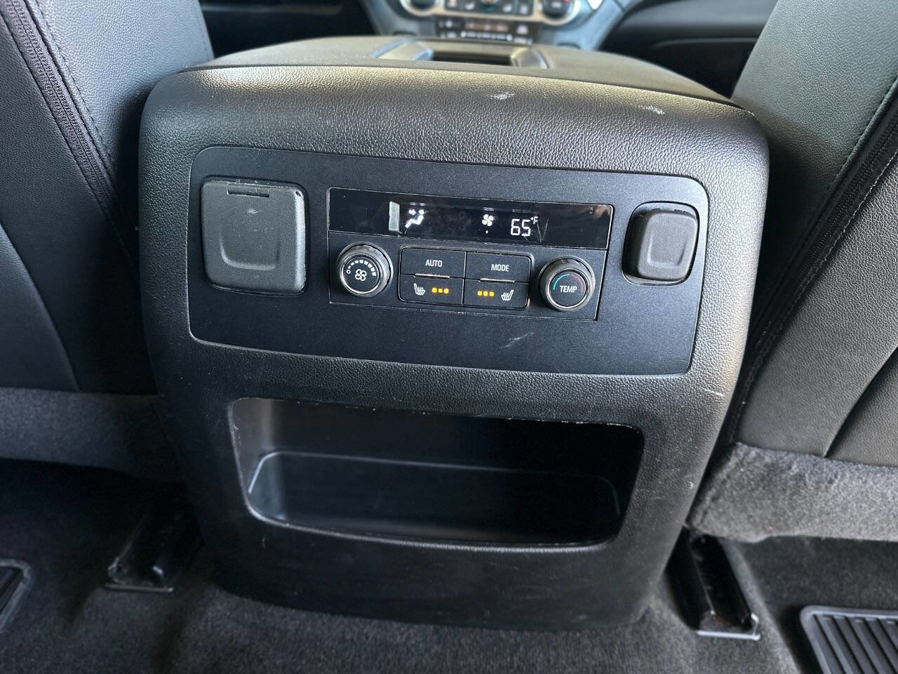 Used 2018 Chevrolet Tahoe LT w/ Texas Edition Package image 21