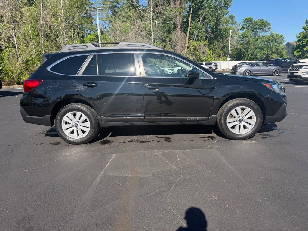 Used 2019 Subaru Outback 2.5i Premium AWD/4WD image 5