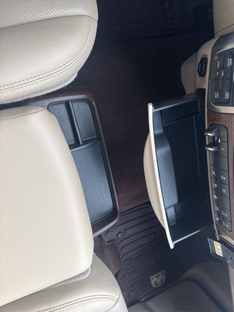 Used 2015 RAM 1500 Laramie w/ Convenience Group image 20