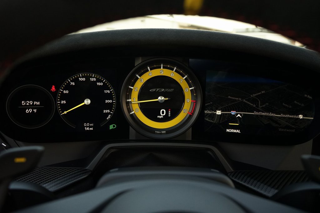 Used 2025 Porsche 911 GT3 RS image 18