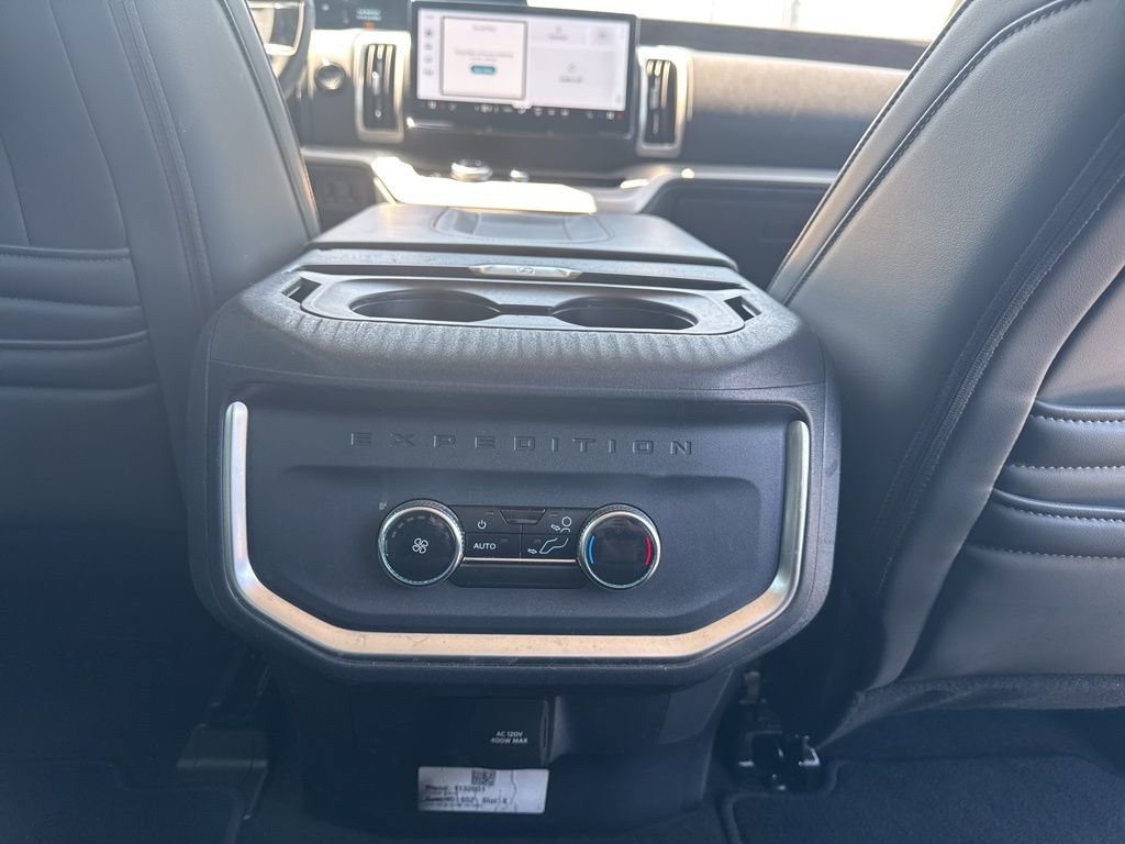 Used 2025 Ford Expedition Active AWD/4WD image 22
