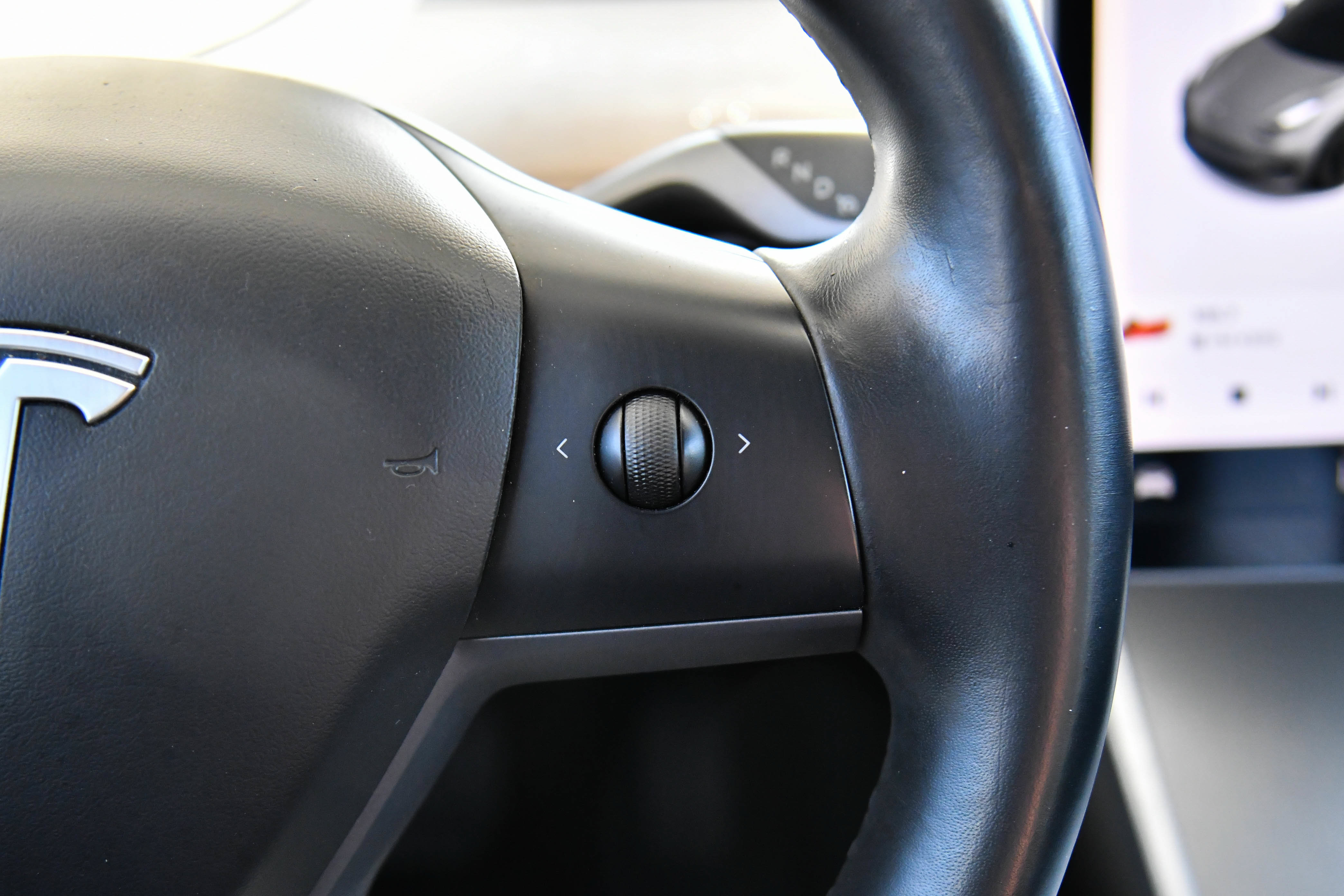 Used 2018 Tesla Model 3 Long Range RWD image 27