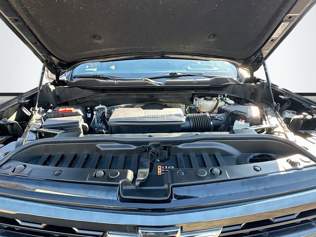 Used 2022 Chevrolet Silverado 1500 ZR2 w/ Technology Package image 31