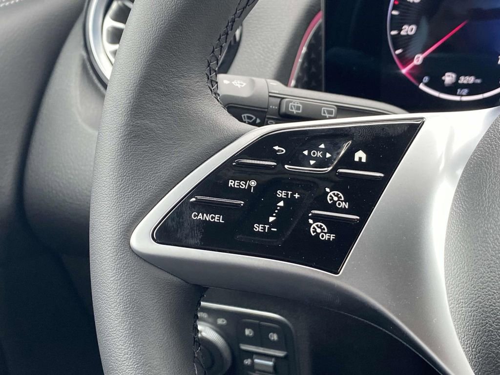 Certified 2025 Mercedes-Benz GLB 250 image 22