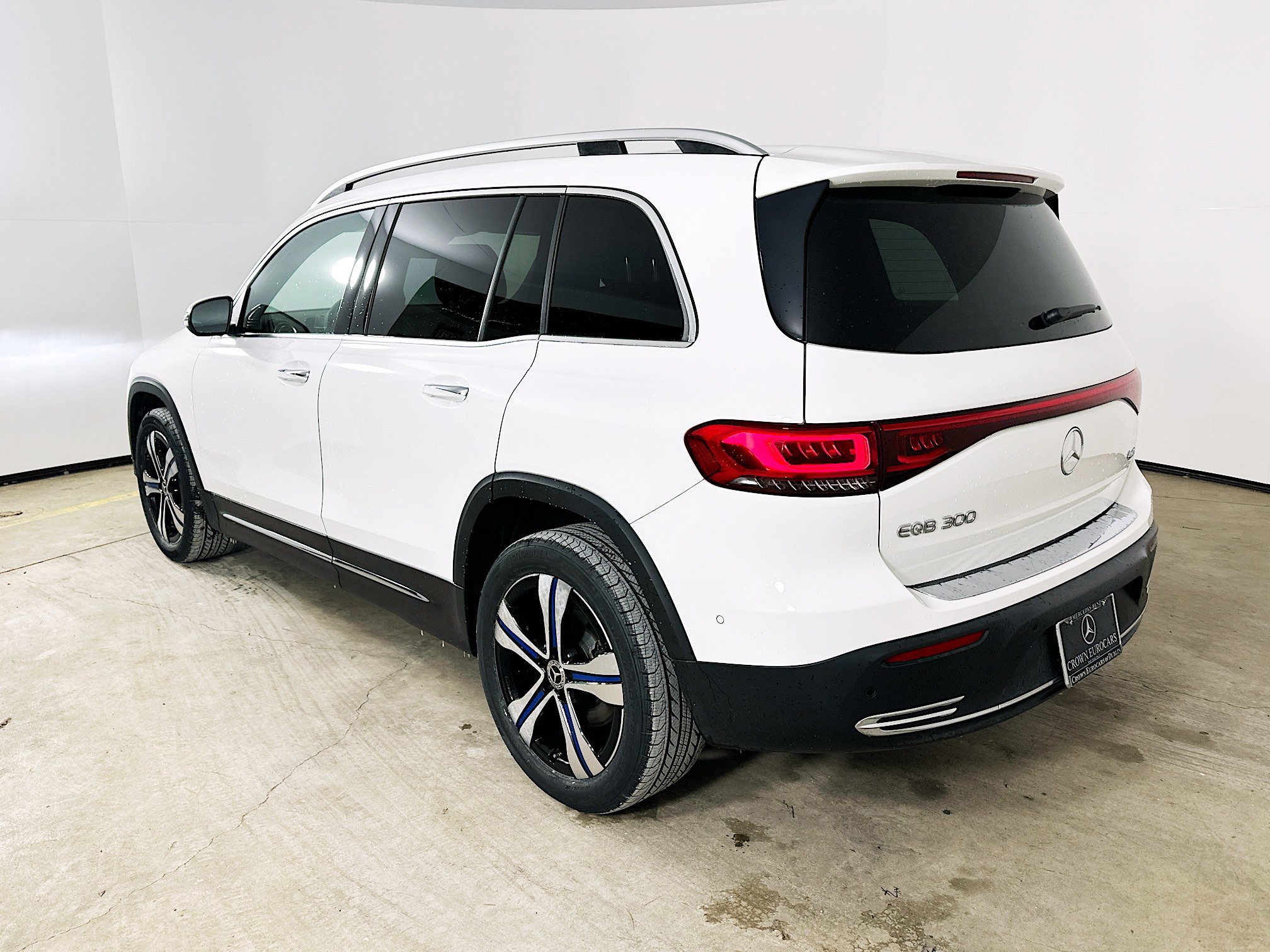 Certified 2023 Mercedes-Benz EQB 300 300 w/ Driver Assistance Package image 7