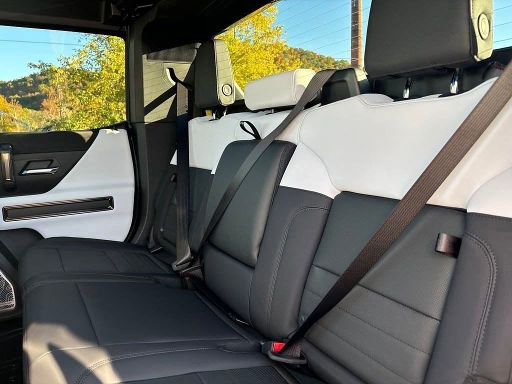 New 2025 GMC Hummer EV 3X image 39