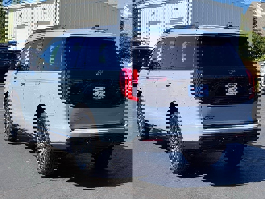 New 2025 Ford Expedition Platinum w/ Stealth Performance Package image 18