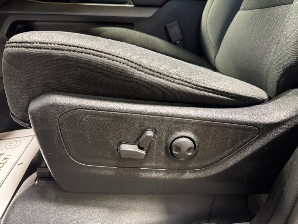 Used 2022 RAM 1500 Big Horn AWD/4WD image 13