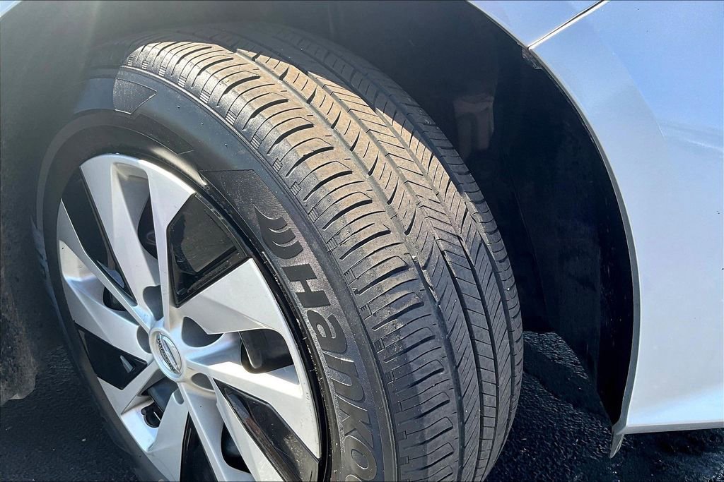 Used 2022 Nissan Altima 2.5 S FWD image 7