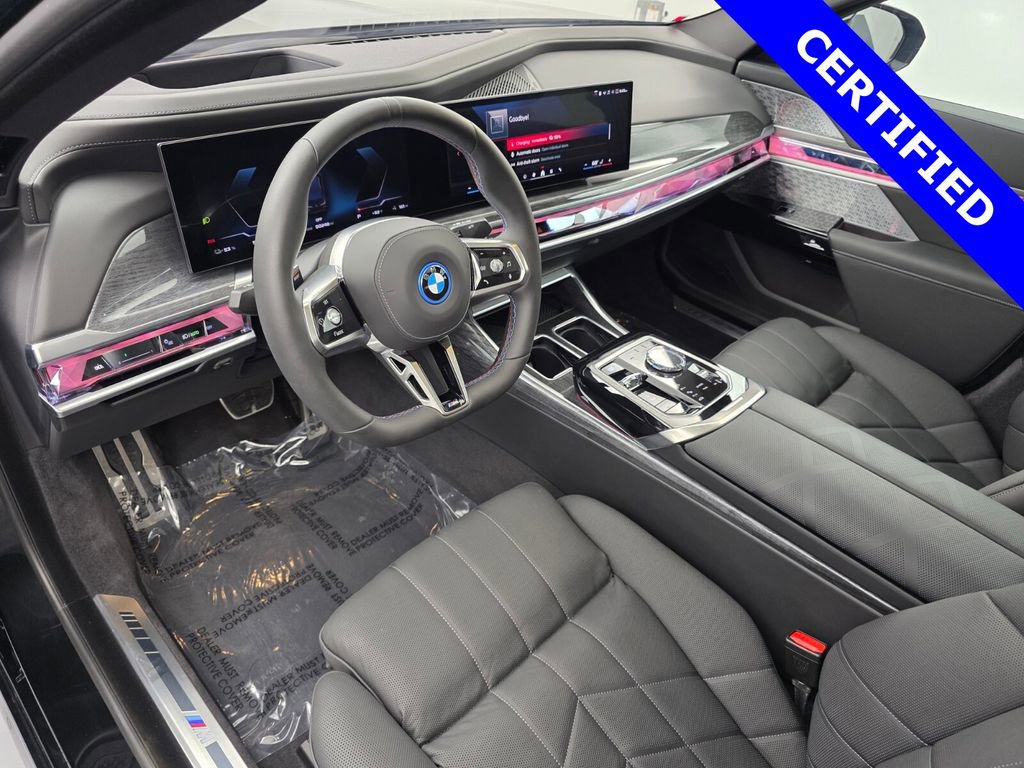 Used 2025 BMW i7 M70 w/ Executive Package image 10
