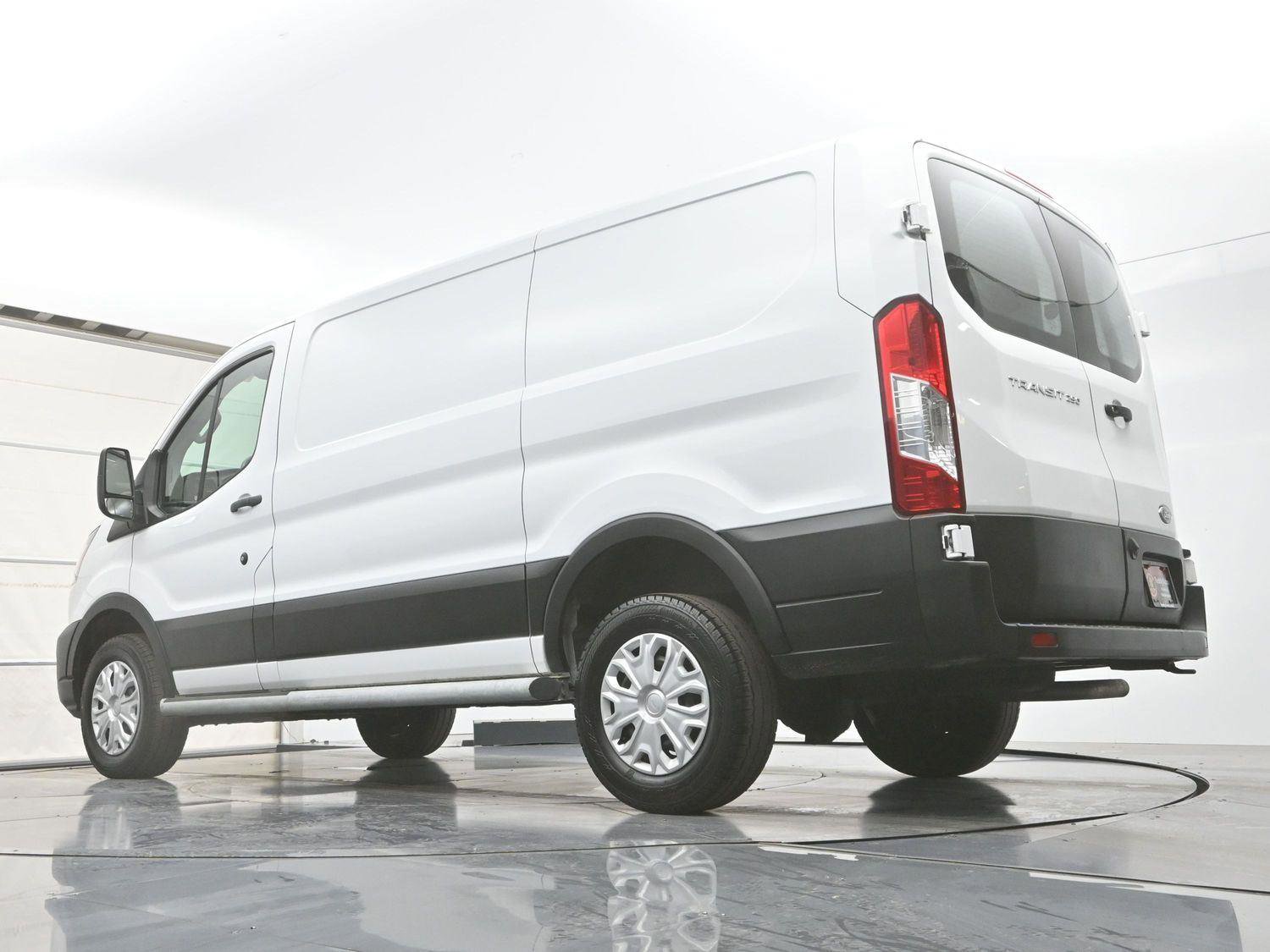 Used 2024 Ford Transit 250 Low Roof w/ Exterior Upgrade Package image 29
