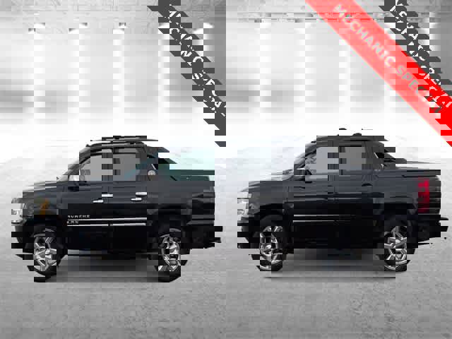 Used 2013 Chevrolet Avalanche LTZ image 5