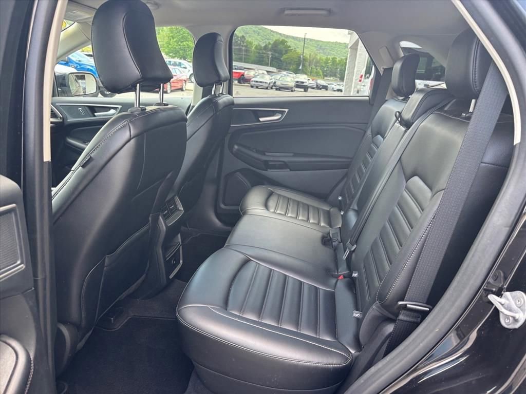 Used 2024 Ford Edge SEL AWD/4WD image 10