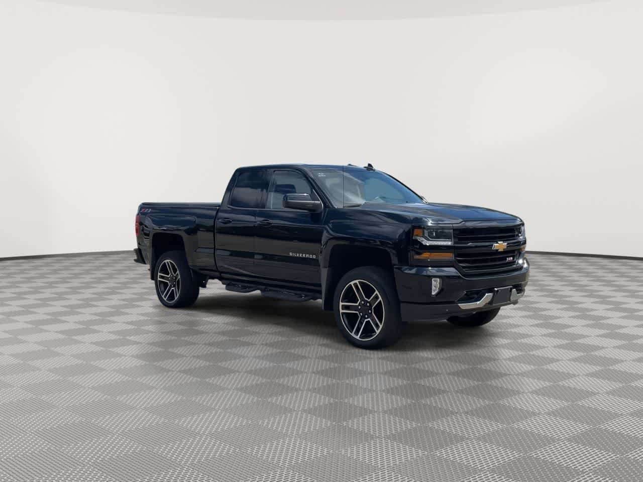 Used 2018 Chevrolet Silverado 1500 LT w/ All Star Edition AWD/4WD video 2